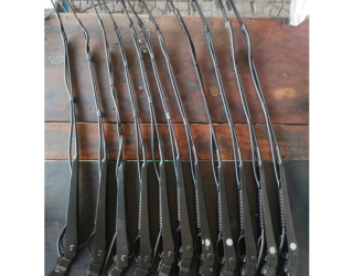 Cần gạt mưa